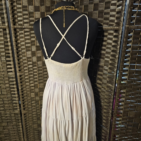 ROMANTIC MAXI DRESS - Picture 5 of 8